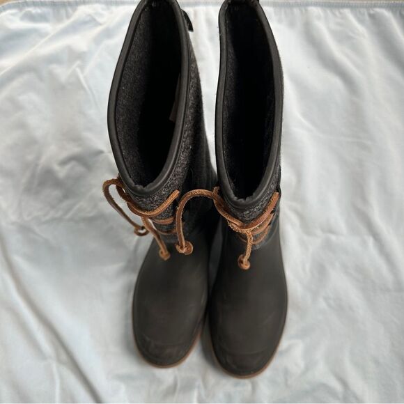 Women’s Size 7 Waterproof Alpine Waterproof Rain Boots in Grey Black - Picture 2 of 9